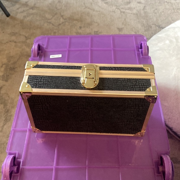 Victorian secret black and gold box - Picture 3 of 6